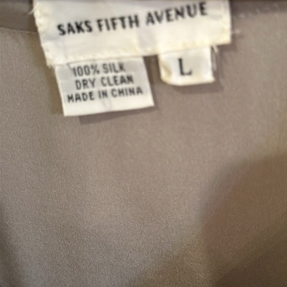 Saks Fifth Avenue 100% Silk sleeveless shell pale green Size Large - Picture 3 of 5